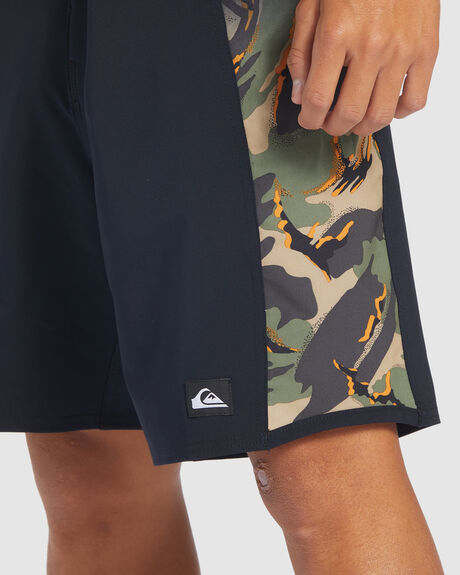 FOUR LEAF CLOV MENS CLOTHING QUIKSILVER BOARDSHORTS - EQYBS04774-GPH7