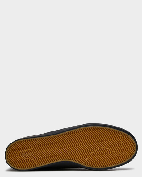 lebron fitness shoes
