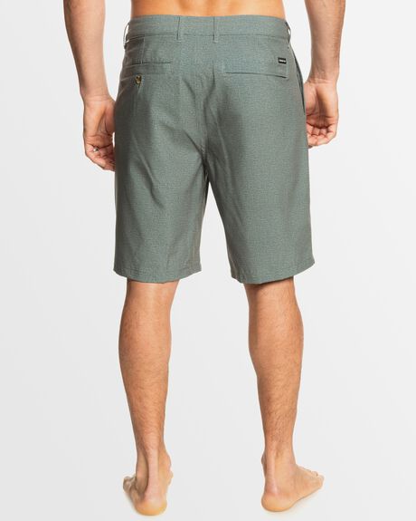 URBAN CHIC MENS CLOTHING QUIKSILVER BOARDSHORTS - AQYHY03241-KRN0
