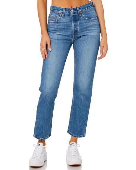levi's 501 crop jean in light wash