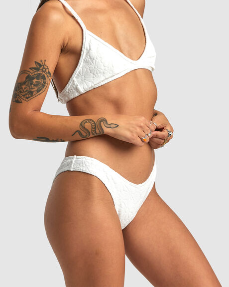 WHISPER WHITE WOMENS SWIMWEAR RVCA BIKINI BOTTOMS - AVJX400344-WPW
