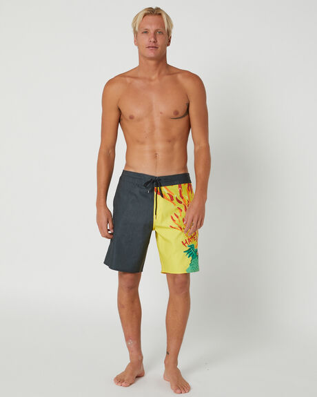 STEALTH MENS CLOTHING VOLCOM BOARDSHORTS - A0842307-STH