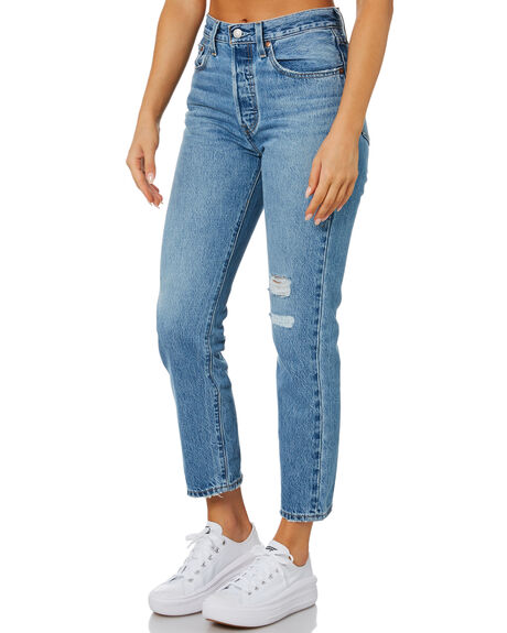 levi's 501 crop jean in light wash