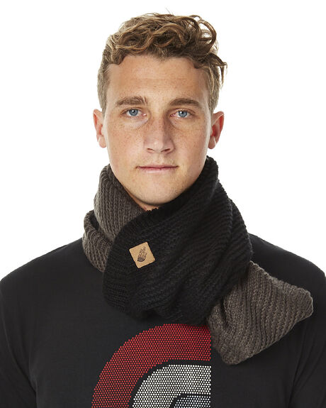 BLACK GRAPHITE GREY MENS ACCESSORIES THE NORTH FACE SCARVES + GLOVES - A6W0KU6