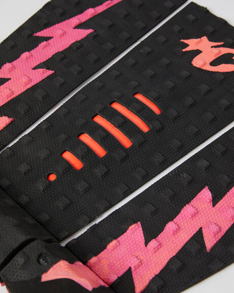 BLACK RED FADE PINK SURF ACCESSORIES CREATURES OF LEISURE TAILPADS - GMFEL23BRFP