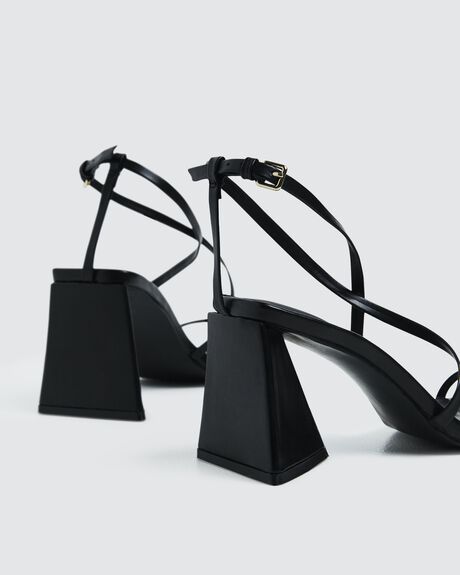BLACK WOMENS FOOTWEAR ALICE IN THE EVE HEELS - 52126200013