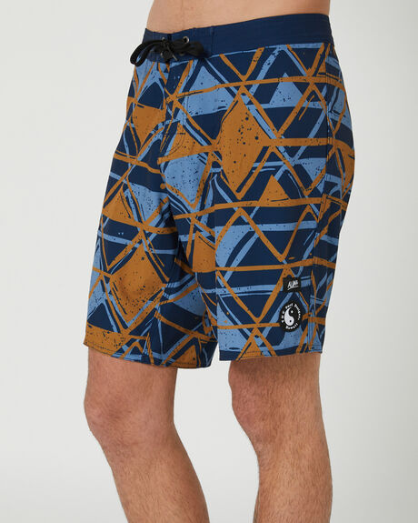 RETRO MENS CLOTHING TOWN AND COUNTRY BOARDSHORTS - TC223TRM01RTR
