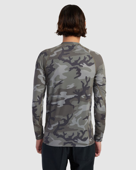 CAMO SURF MENS RVCA RASHVESTS - AVYWR00119-CAM