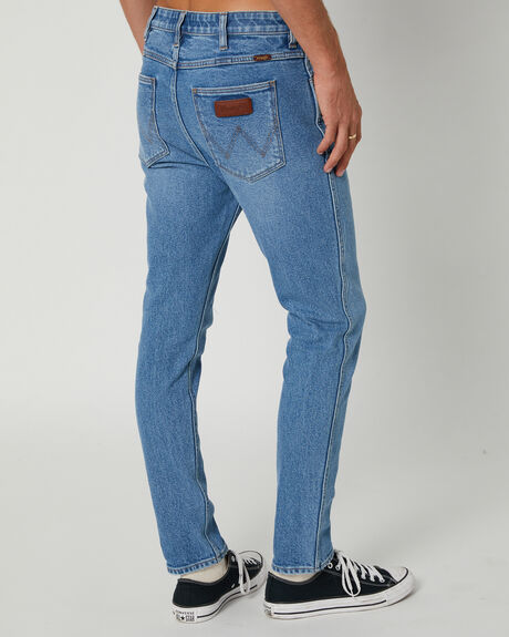 BLUE MENS CLOTHING WRANGLER JEANS - W902607VJ3