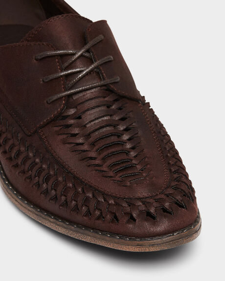 CHOCOLATE MENS FOOTWEAR UNCUT FASHION SHOES - TYMDEC1825CHOC