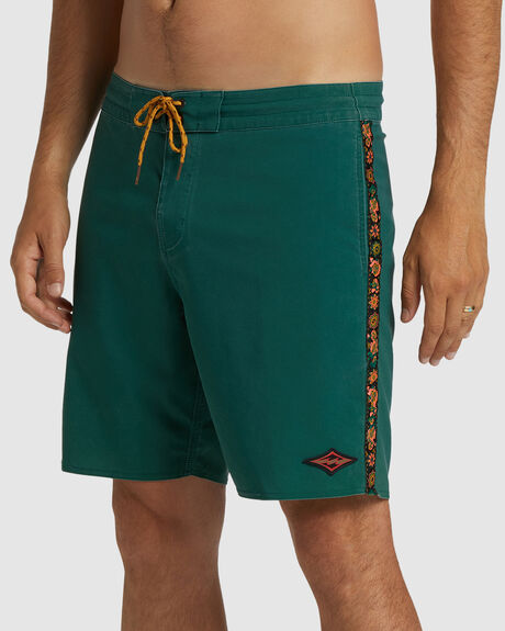 Billabong lo tide boardshorts shop