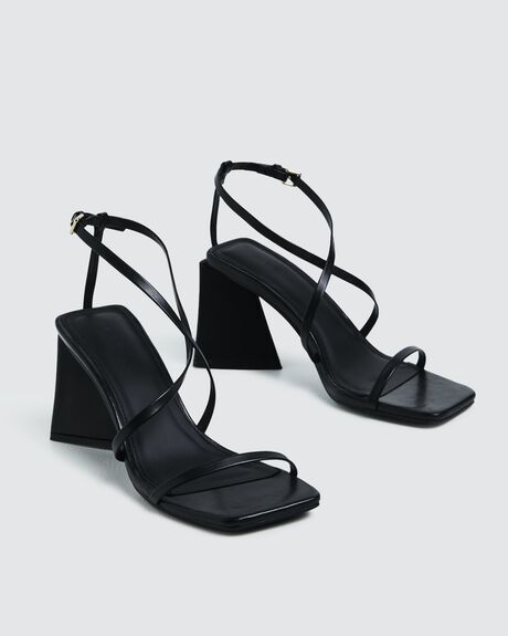 BLACK WOMENS FOOTWEAR ALICE IN THE EVE HEELS - 52126200013