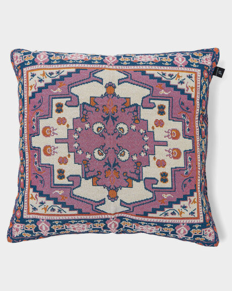 STRAWBERRY FIELDS HOME + BODY HOME HENDEER FURNISHINGS - STFIELDS-SCUSH