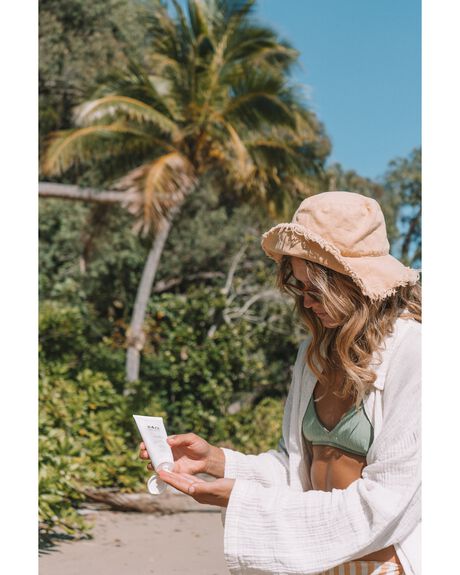 N/A OUTDOOR BEACH PEOPLE4OCEAN SUN PROTECTION - P4OSPF20022