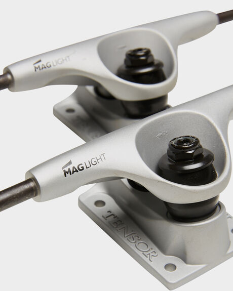 SILVER SKATE HARDWARE TENSOR TRUCKS TRUCKS - 10415169SLV