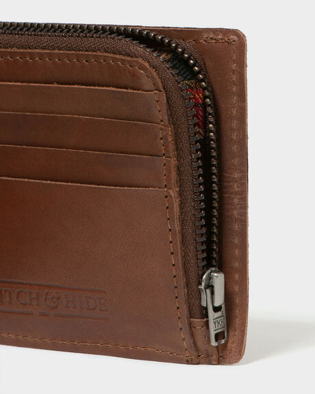 BROWN MENS ACCESSORIES STITCH AND HIDE WALLETS - MW_BILLY_DKBRN