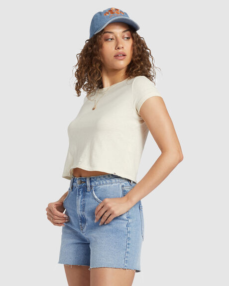 WHITE CAP WOMENS CLOTHING BILLABONG T-SHIRTS + SINGLETS - UBJKT00247-WCP