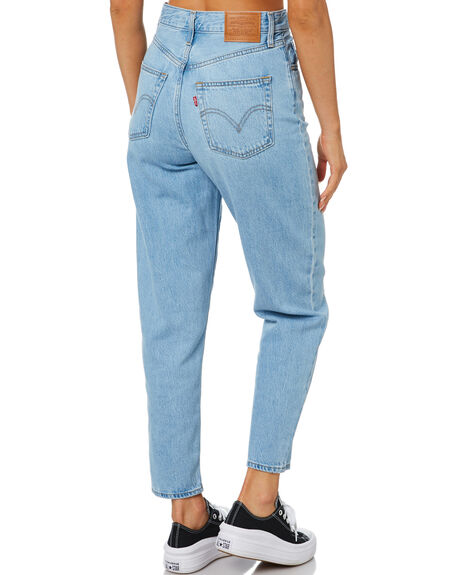 levis near me