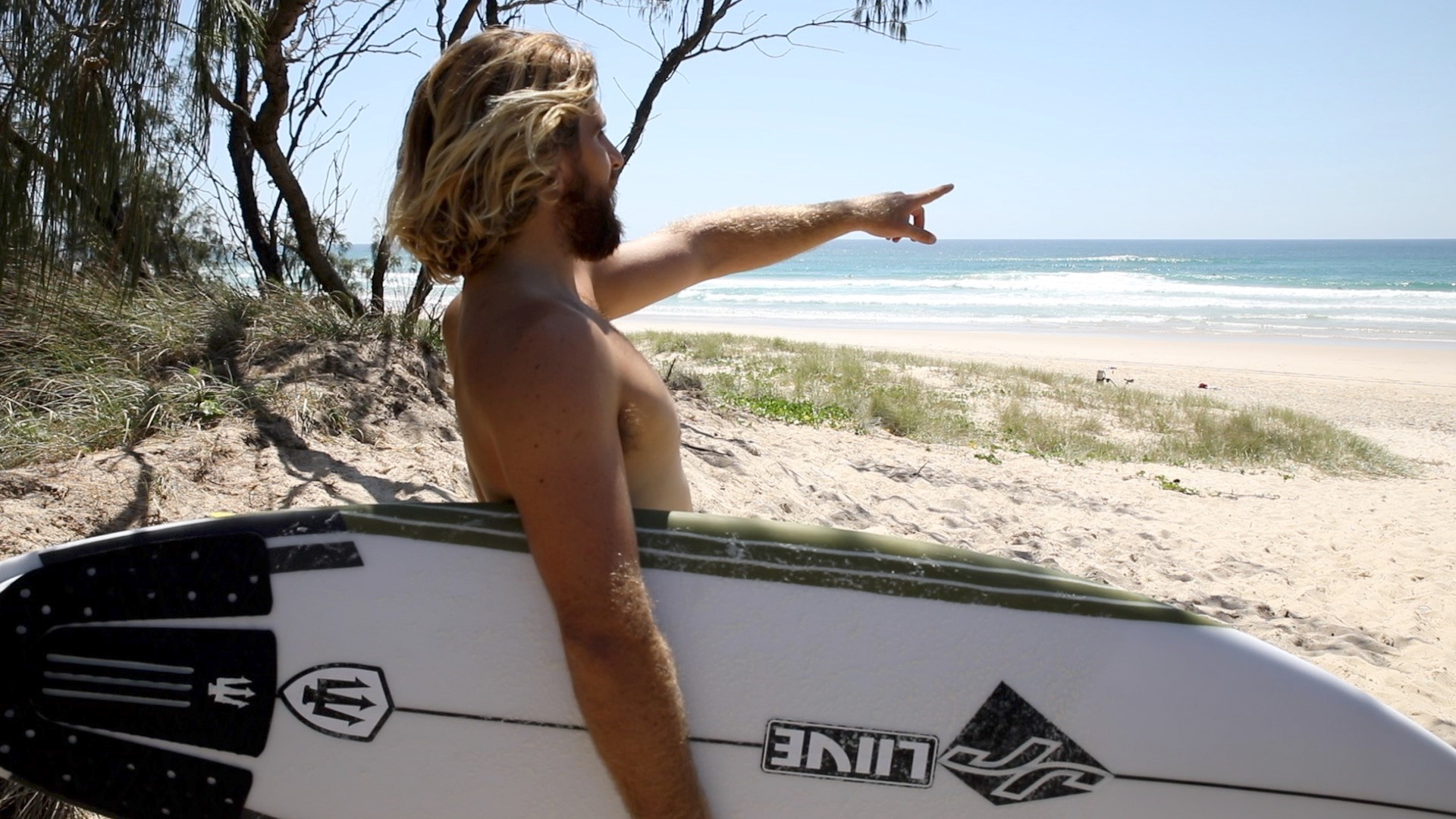 HOW TO WAX A SURFBOARD WITH WADE CARMICHAEL