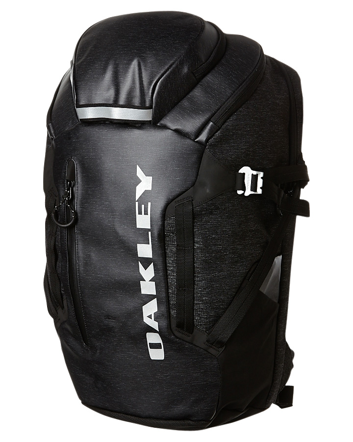 Oakley best sale voyage backpack
