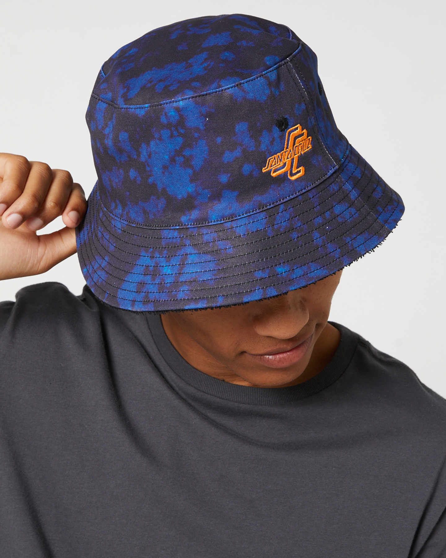 Santa cruz bucket sales hat