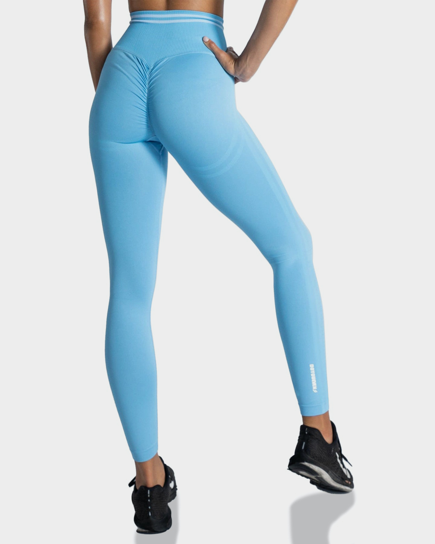 Doyoueven Dye Scrunch Seamless Leggings - Sky Blue