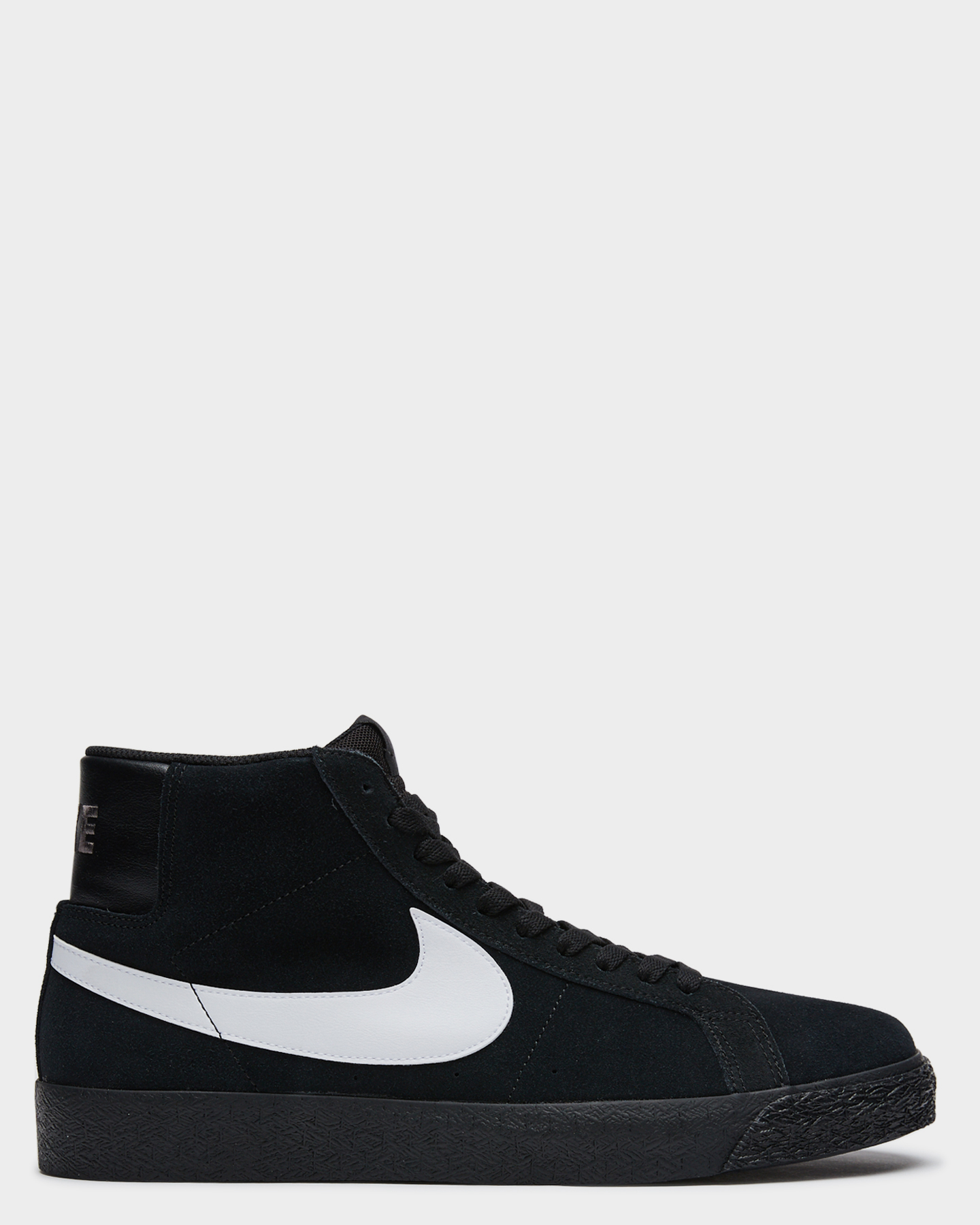 Tram mode tijdschrift Nike Sb Zoom Blazer Mid Shoe - Black White Black | SurfStitch