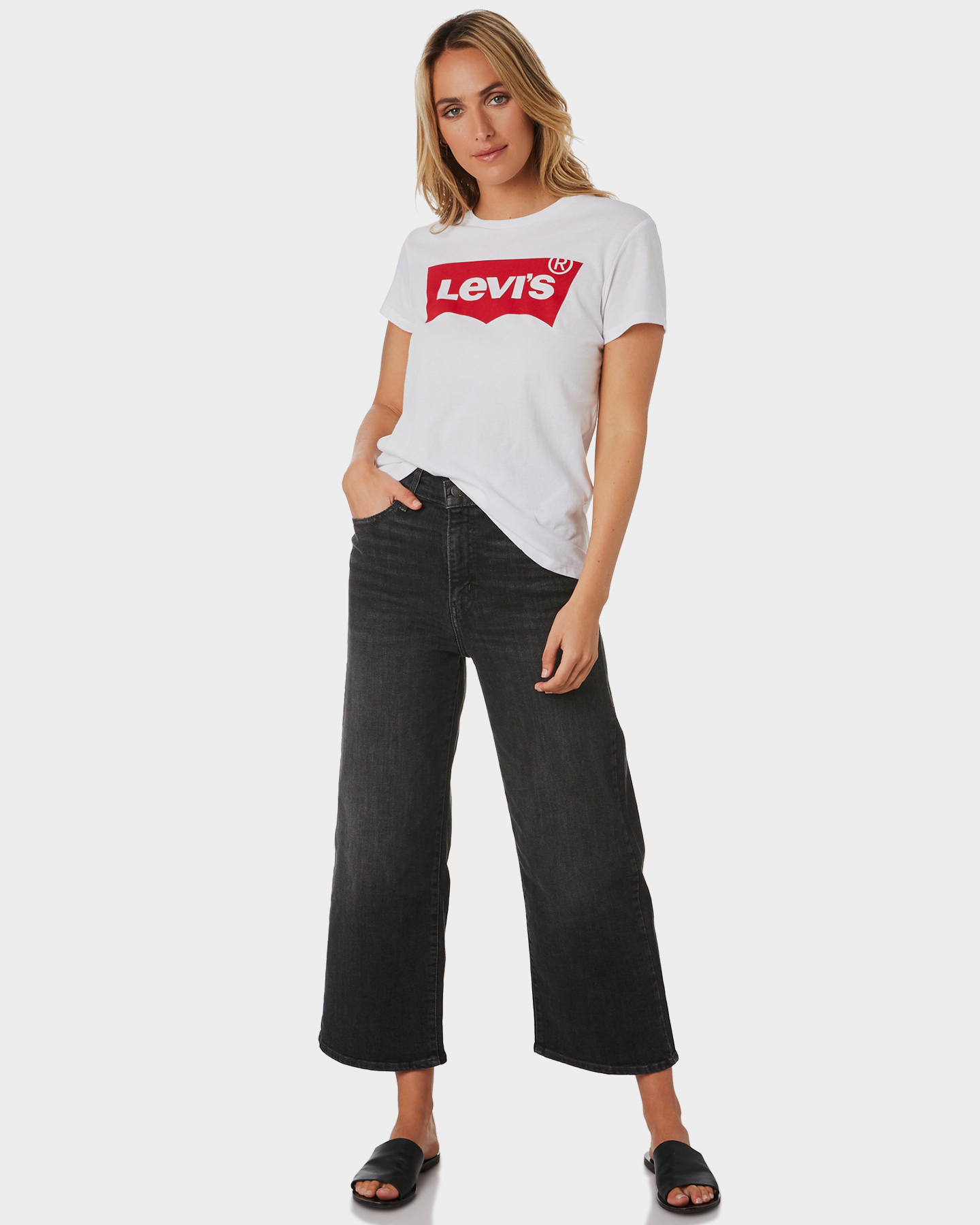levis tshirt white women