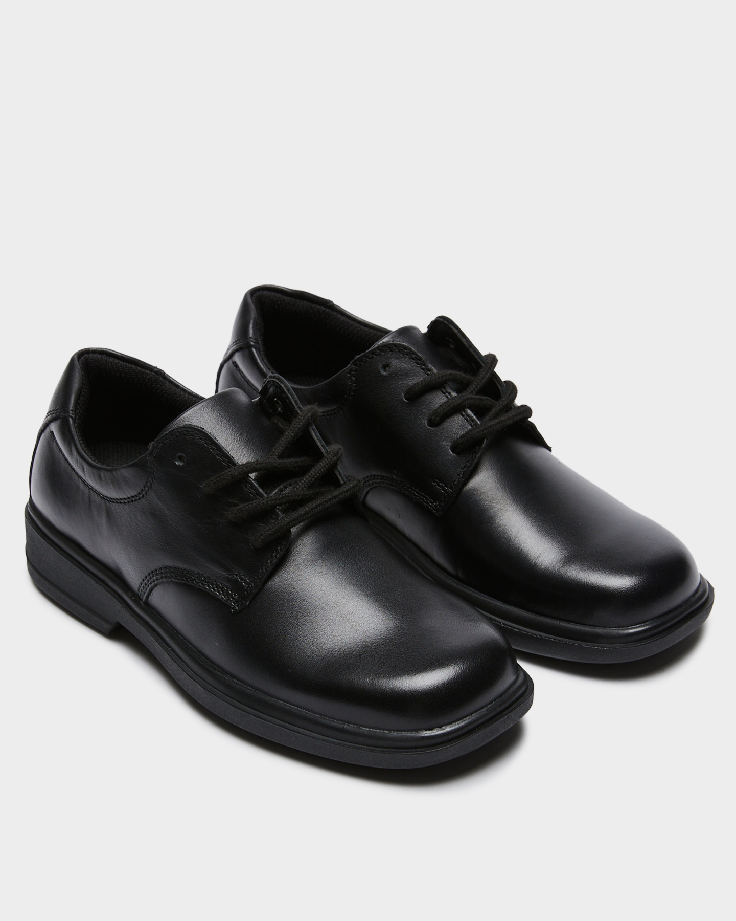 puñetazo Amplificar Rebaja Clarks Descent Shoe - Senior - Black | SurfStitch