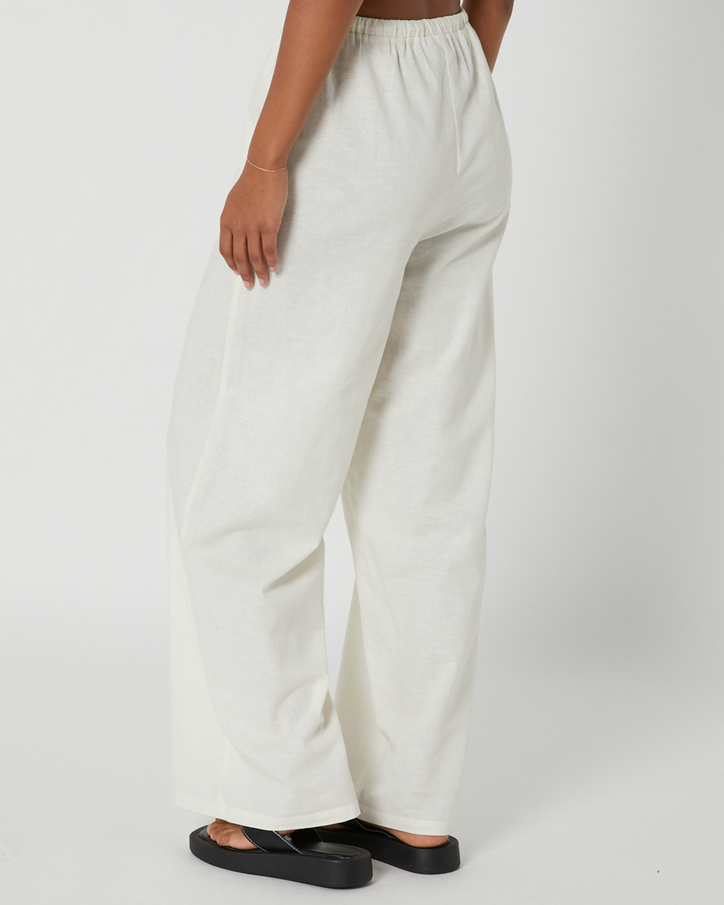 The Hidden Way Laura Linen Pull On Pant Ivory - Ivory | SurfStitch