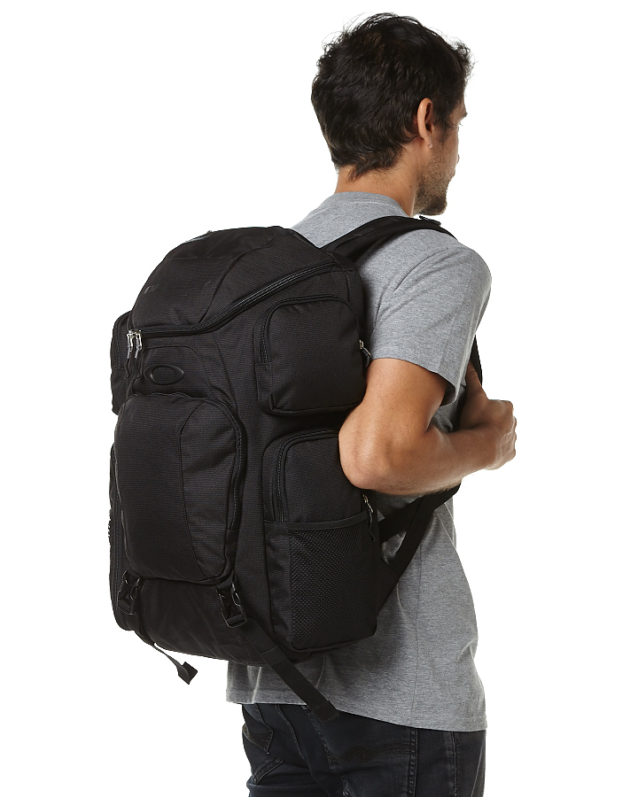 Oakley Blade Wet And Dry 40L Backpack 