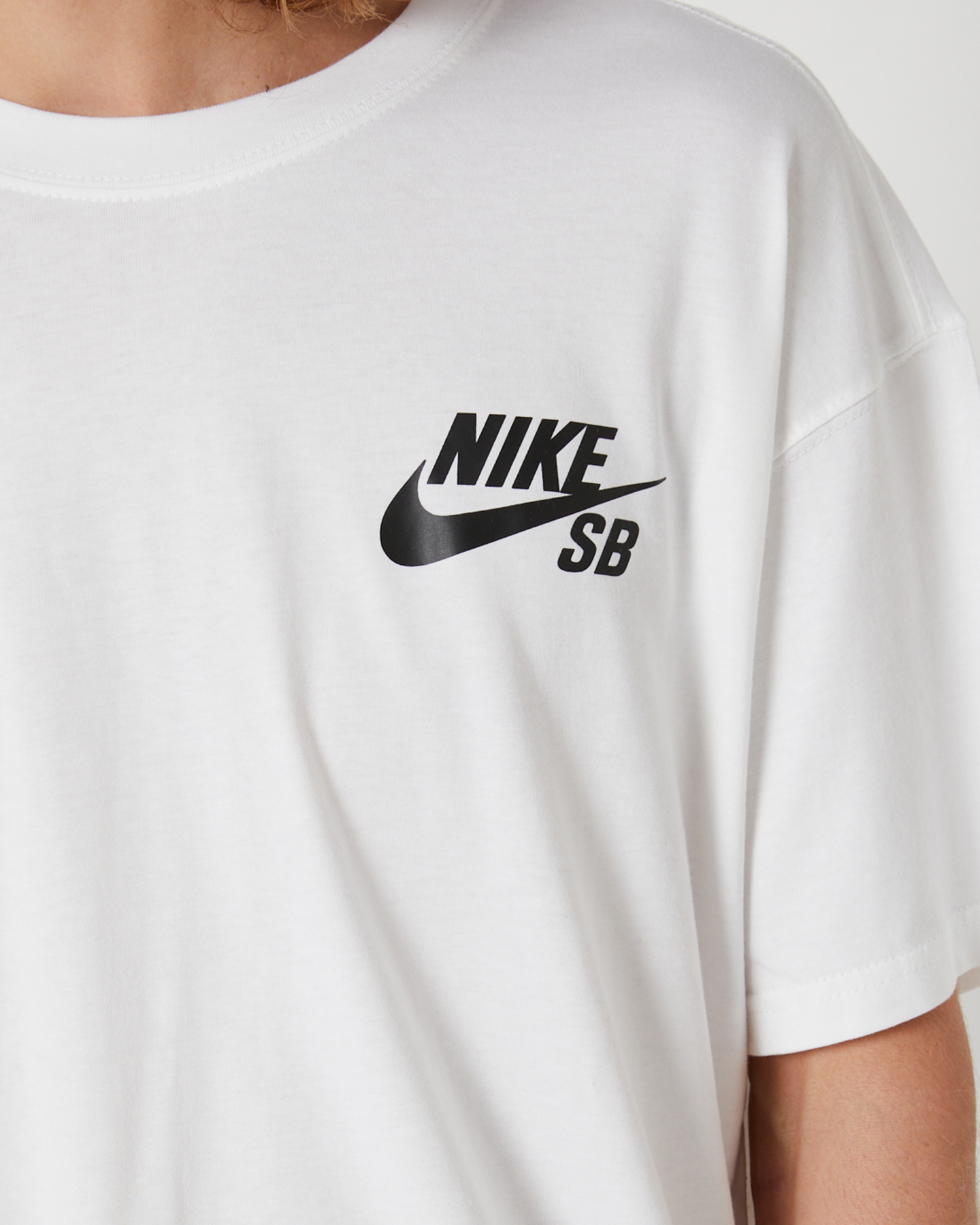 Nike Sb Logo Mens Ss Tee - White | SurfStitch