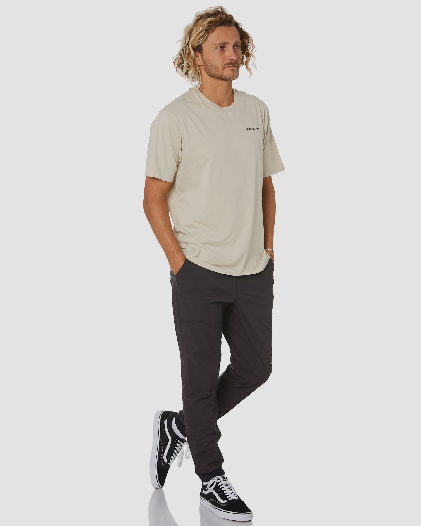 Patagonia store joggers mens