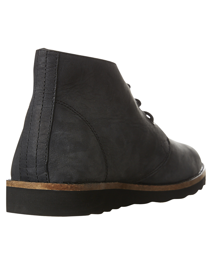 Vans Desert Chukka Leather Boot - Black | SurfStitch