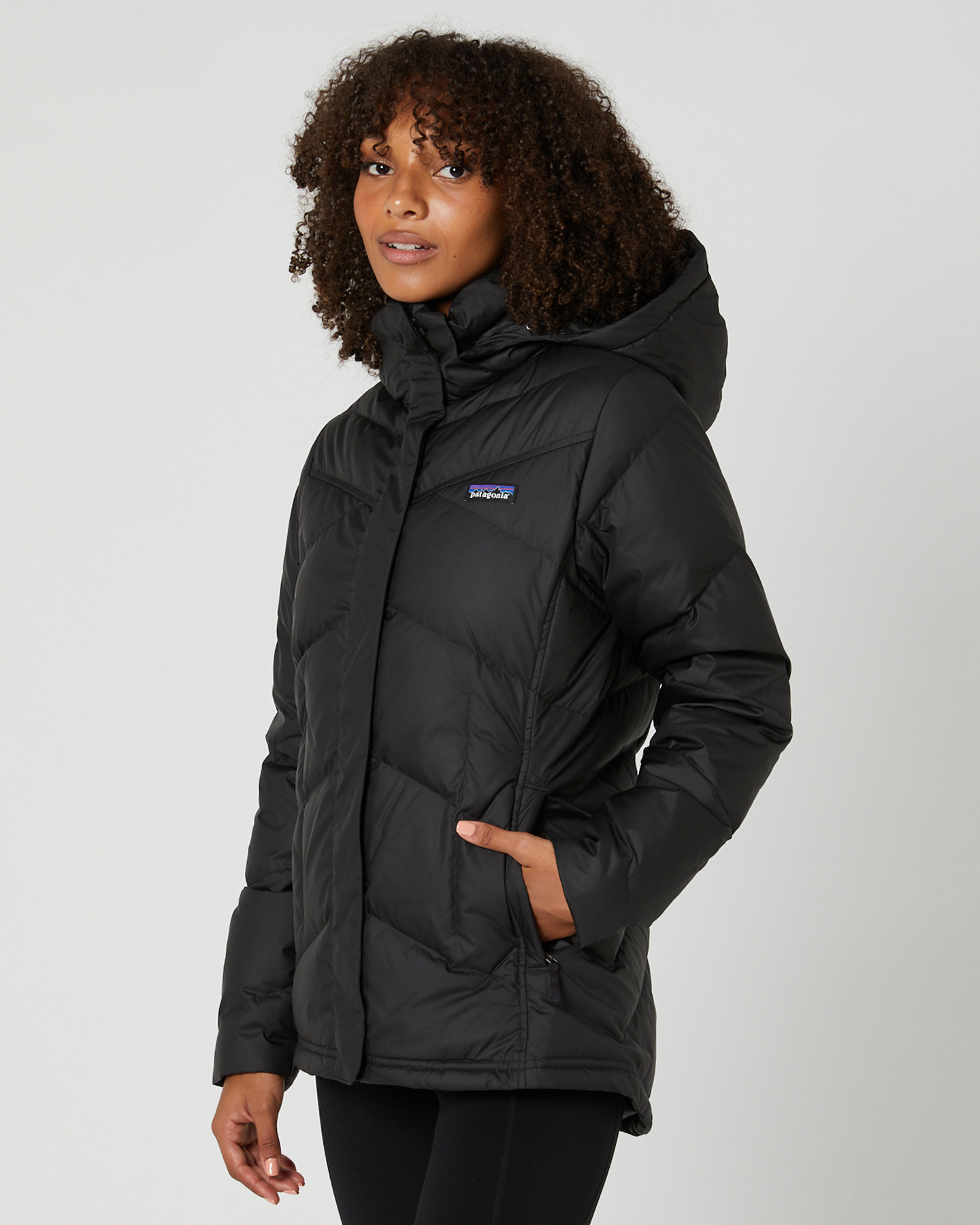 Patagonia women's down shop with it jacket black