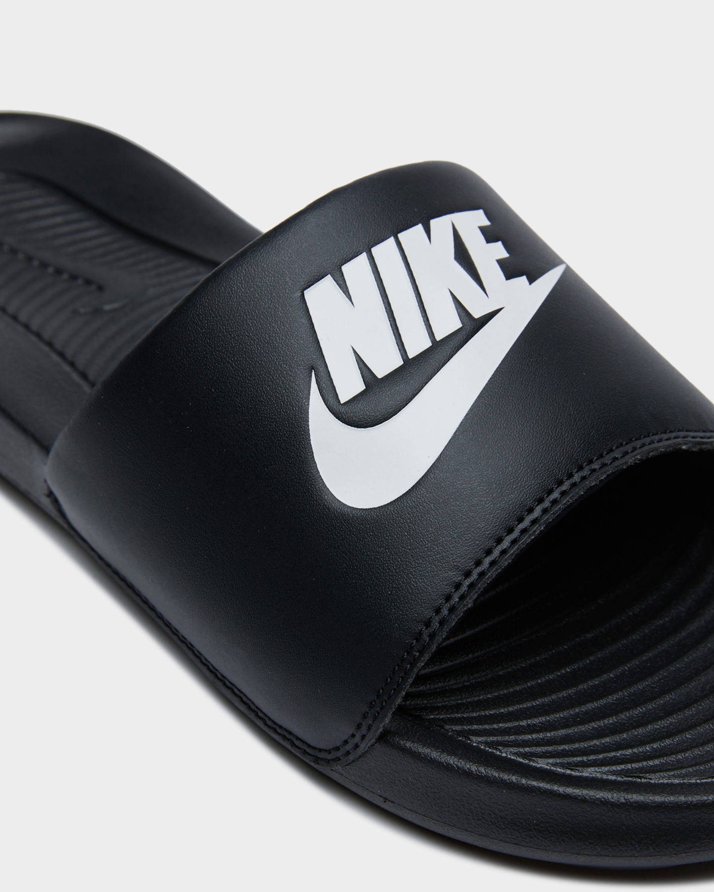 Mens nike hotsell slides australia